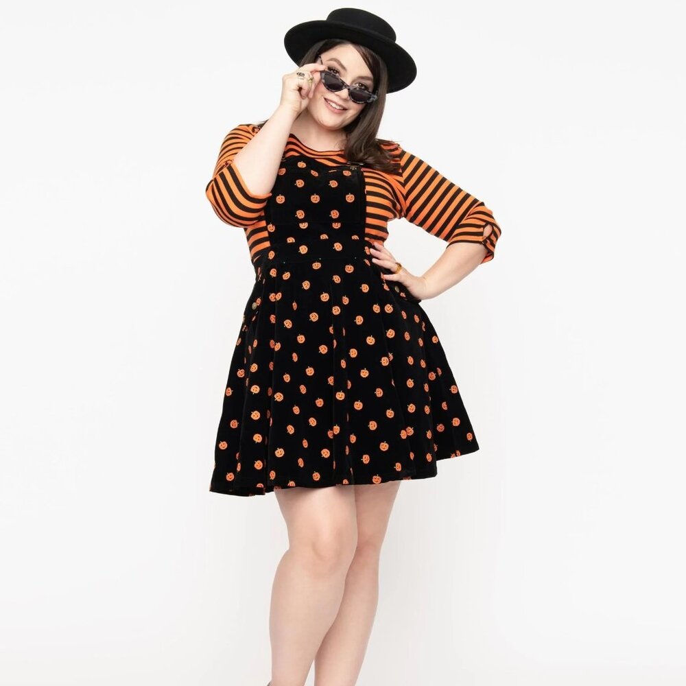 Unique Vintage Halloween Black & Orange Pumpkin Corduroy Brionne Pinafore NWT